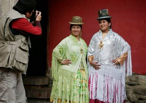 cholitas haciendo el amor|Cholitas de pollera: de Bolivia con amor.